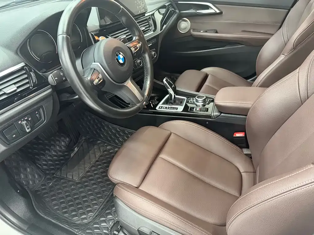 BMW 1 Series 2021 из CN, фото 6