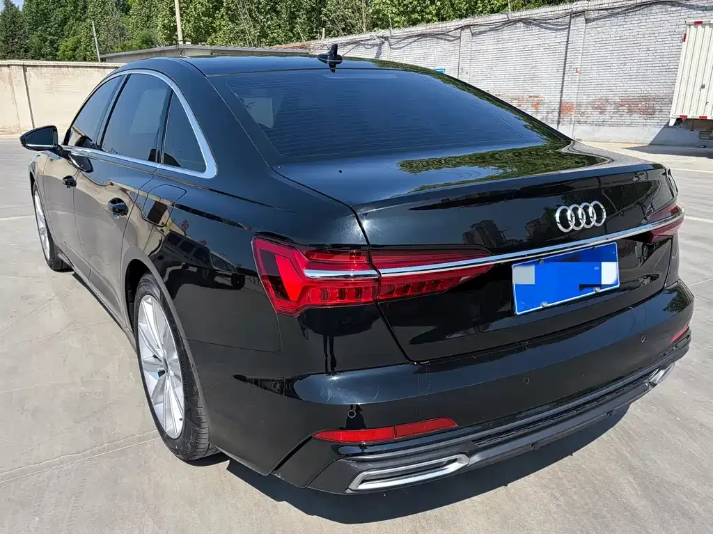 Audi A6L — фото 6