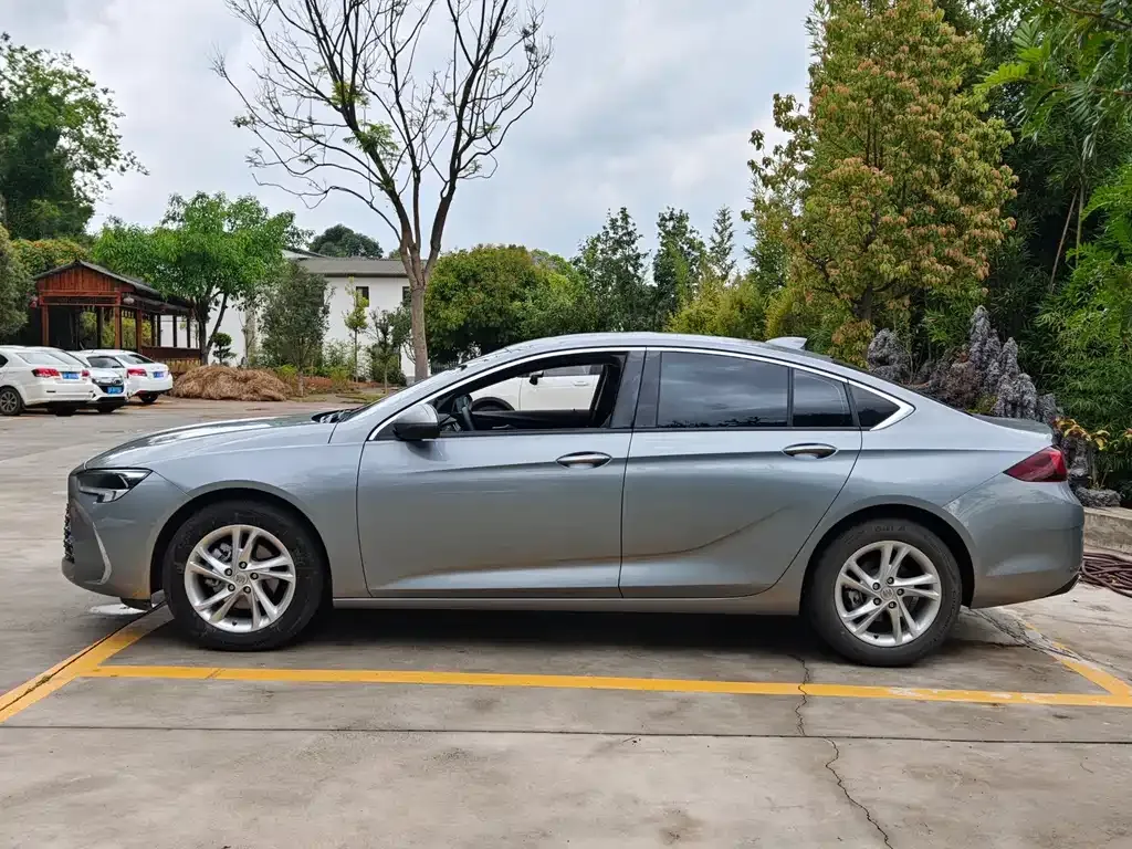Buick Regal — фото 5