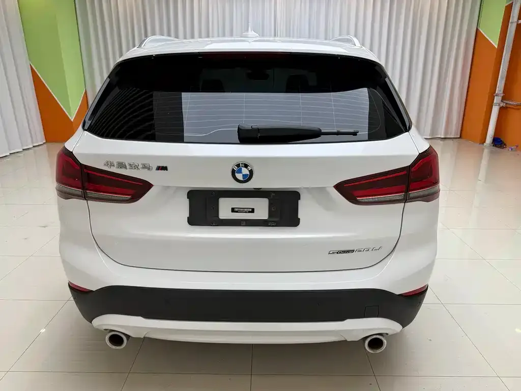 BMW X1 — фото 2