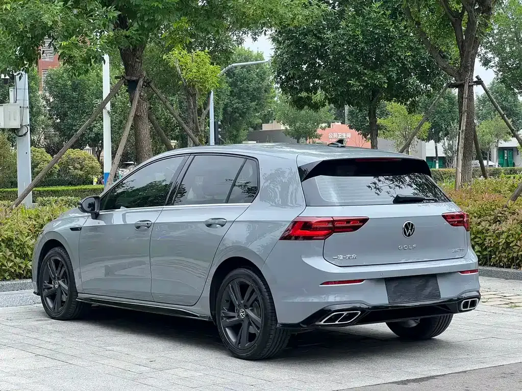 Volkswagen Golf 2022 из CN, фото 7