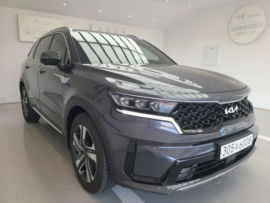 Kia Sorento — фото 8