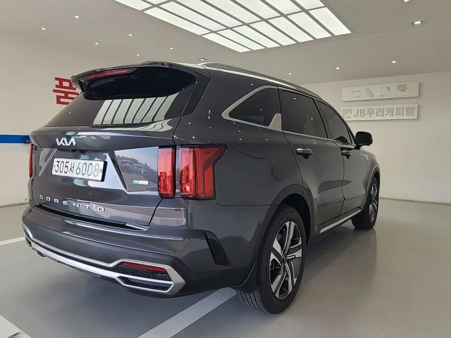 Kia Sorento — фото 10