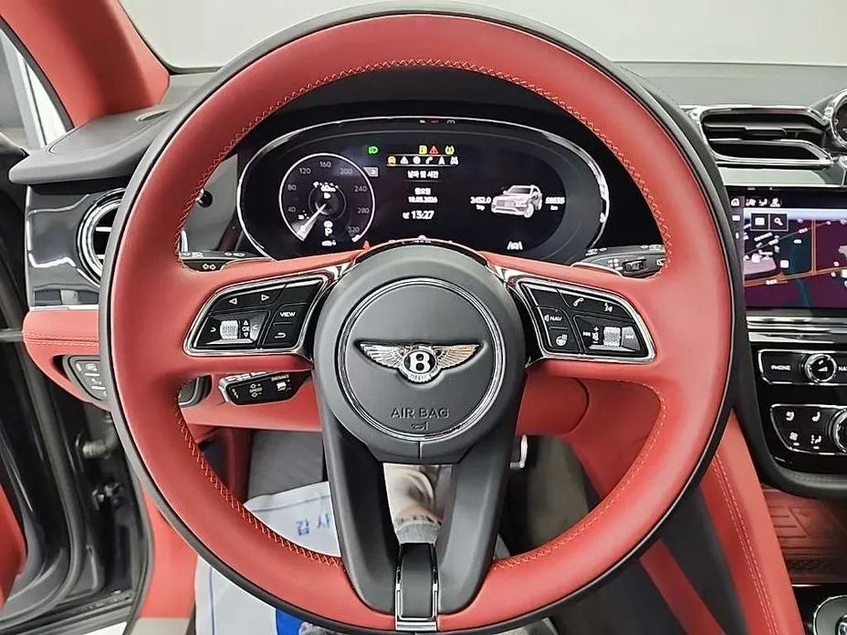 Bentley Bentayga 2022 из KR, фото 10