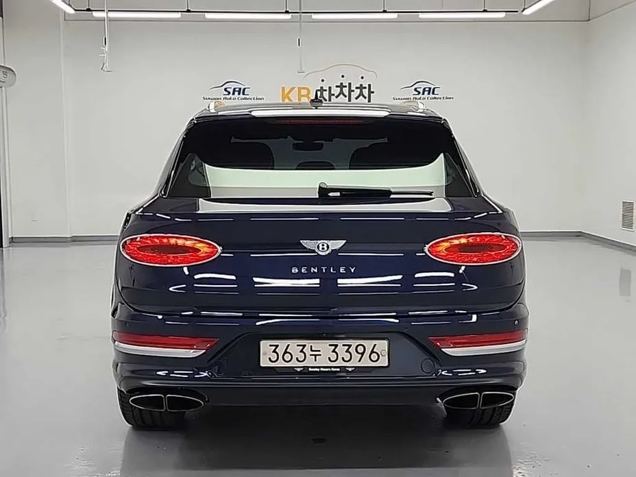 Bentley Bentayga 2022 из KR, фото 2
