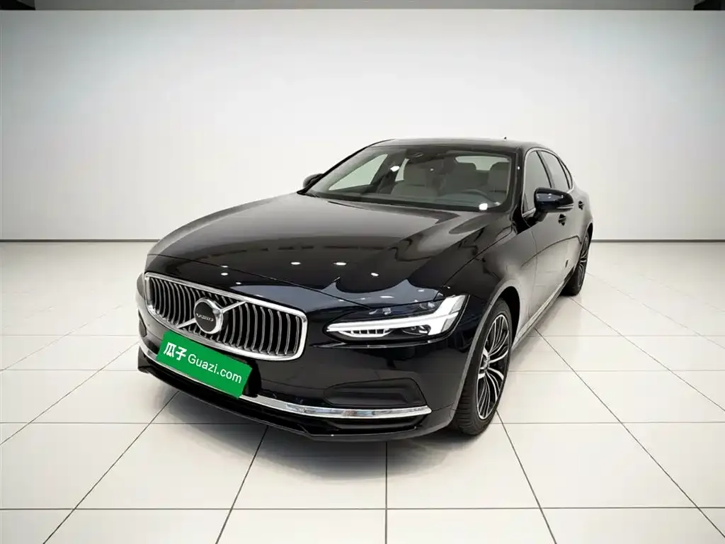 Volvo S90 — фото 1