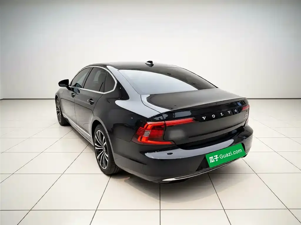 Volvo S90 — фото 2