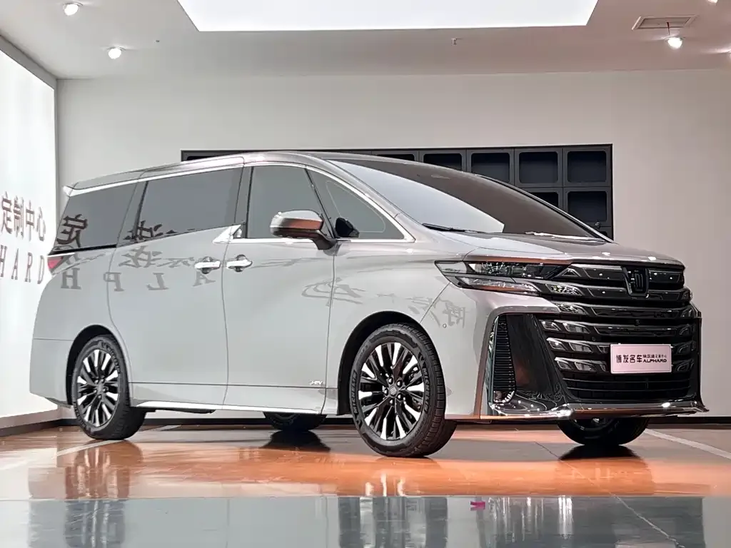 Toyota Vellfire — фото 7