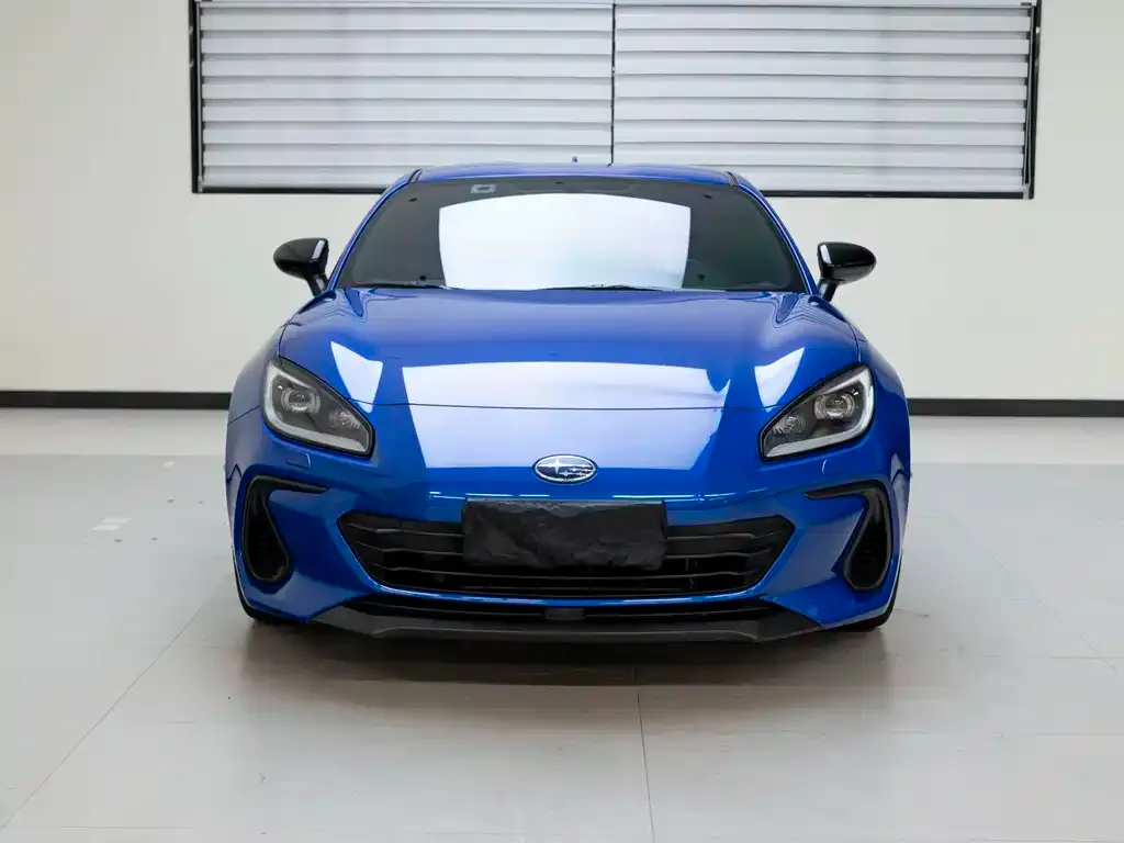Subaru BRZ 2023 из CN, фото 3