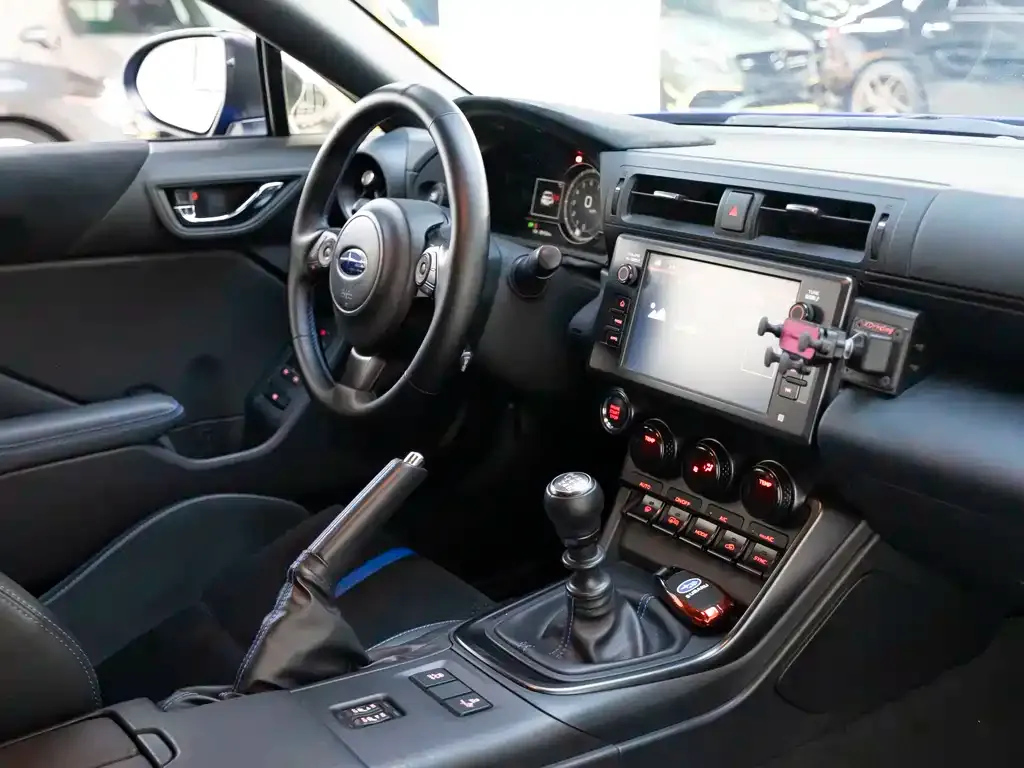 Subaru BRZ 2023 из CN, фото 9