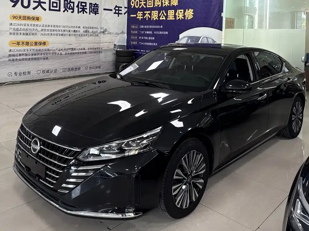 Nissan Teana — фото 1