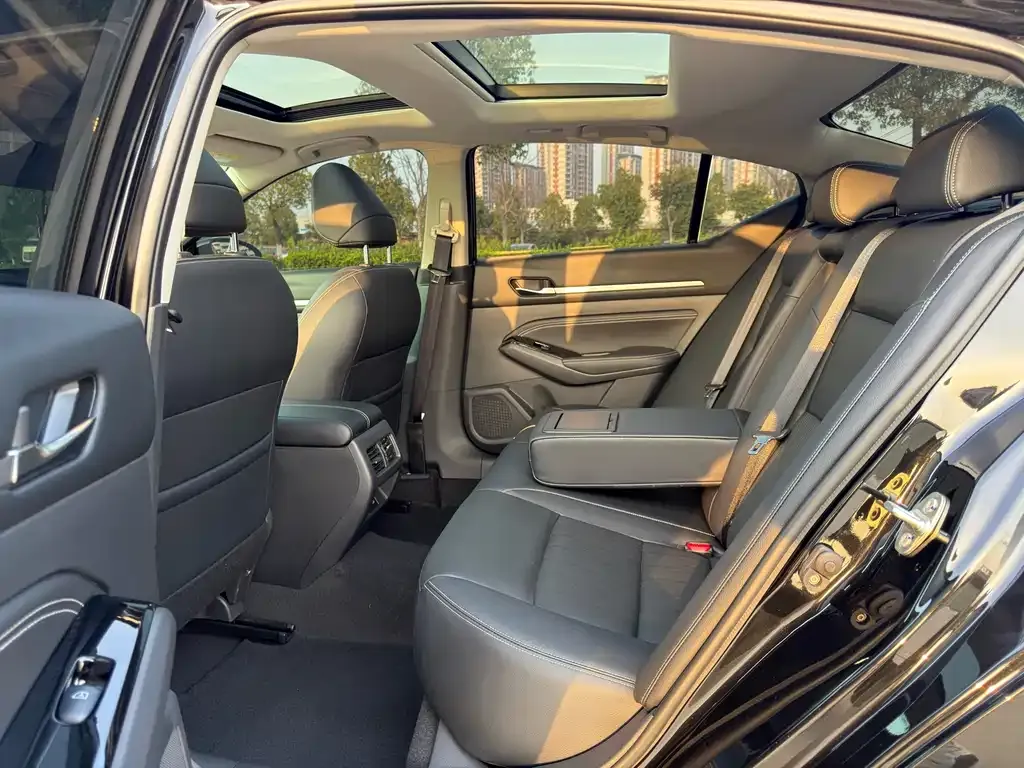 Nissan Teana 2024 из CN, фото 3