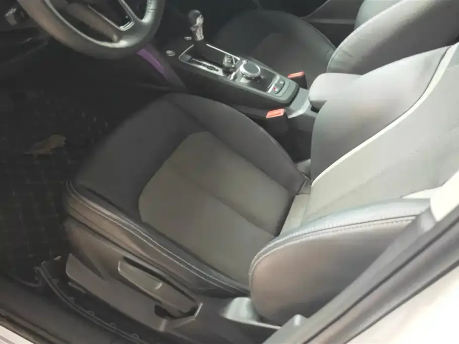 Audi Q2L e-tron 2021 из CN, фото 5