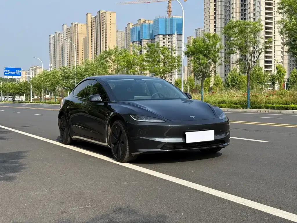 Tesla Model 3 2025 из CN, фото 3
