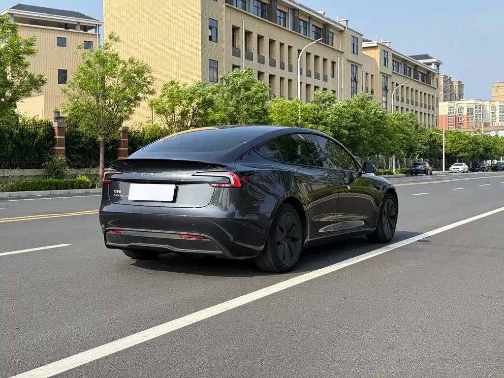 Tesla Model 3 2025 из CN, фото 4