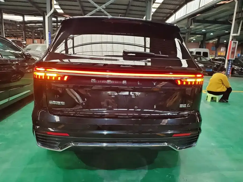 Geely Xingyue L — фото 8