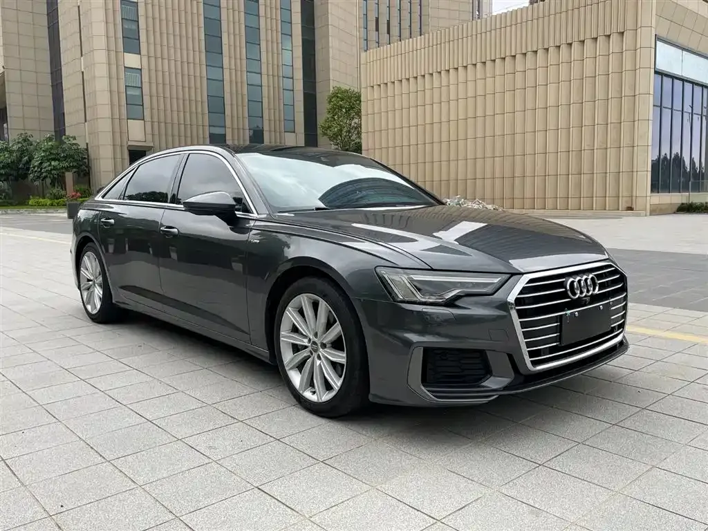 Audi A6L — фото 2