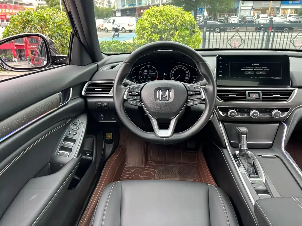 Honda Inspire — фото 4