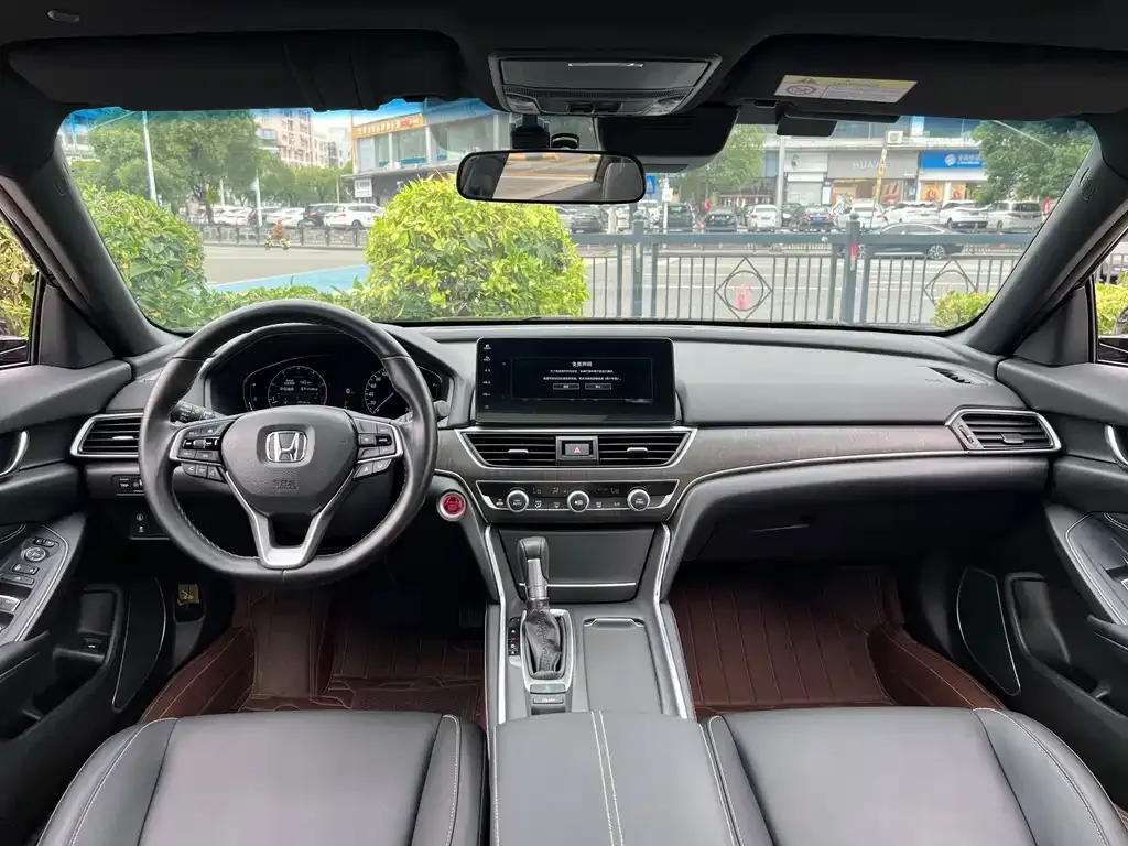 Honda Inspire — фото 2