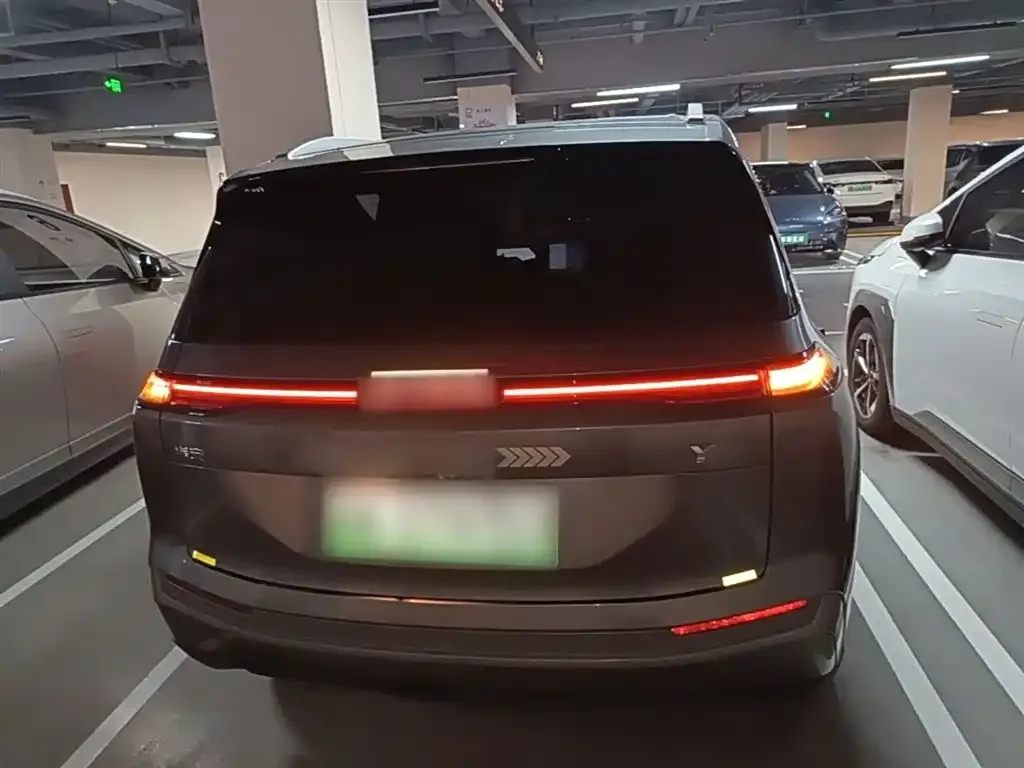 Aion Y — фото 3