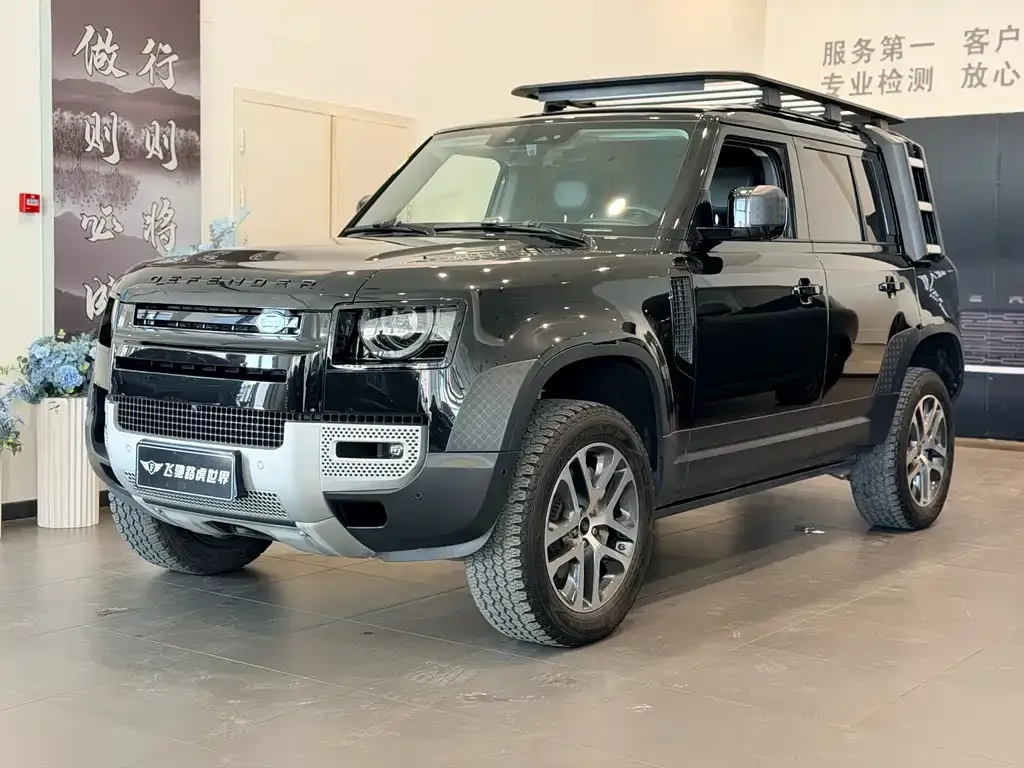 Land Rover Defender — фото 1