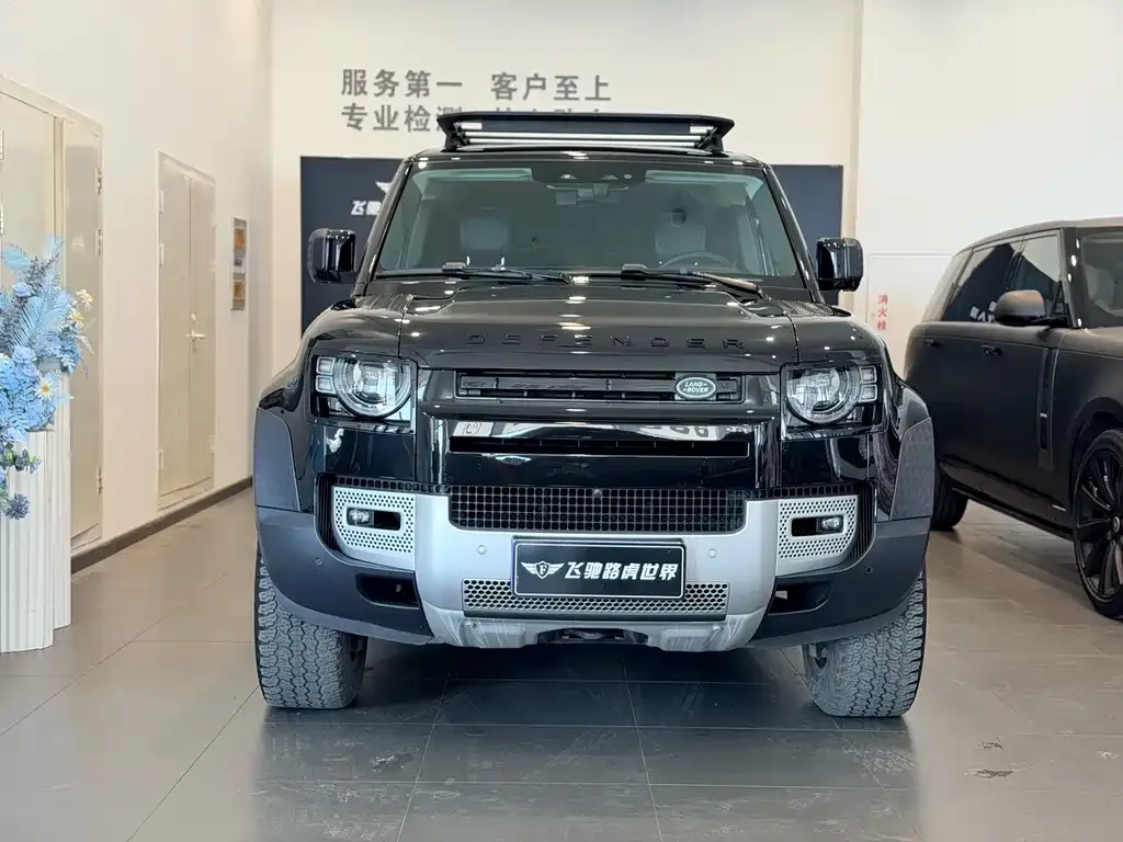 Land Rover Defender — фото 10