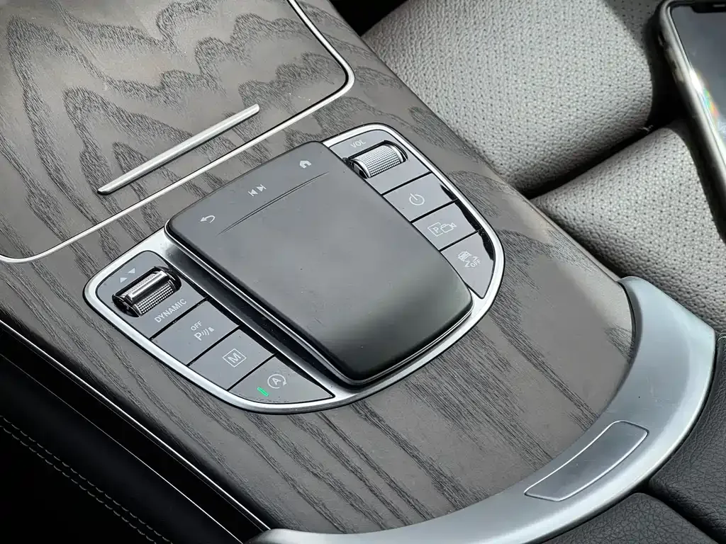 Mercedes-Benz GLC — фото 10