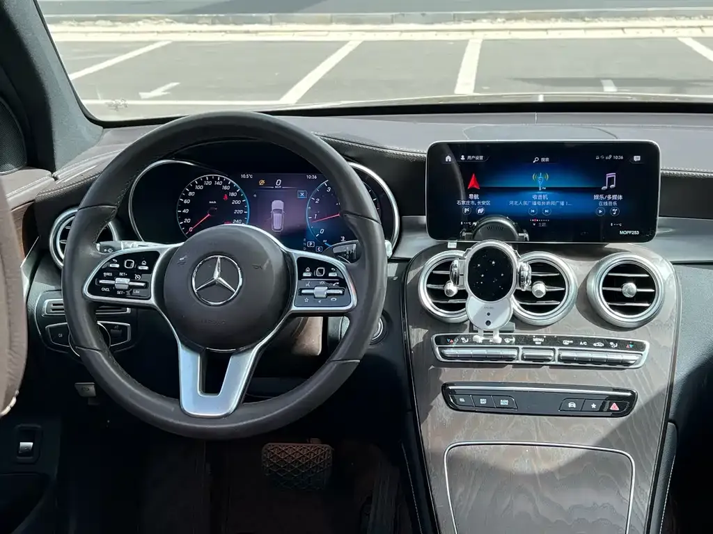 Mercedes-Benz GLC — фото 2