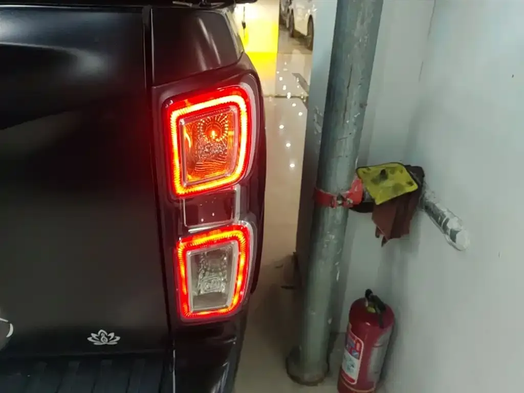 Isuzu D-MAX 2022 из CN, фото 3