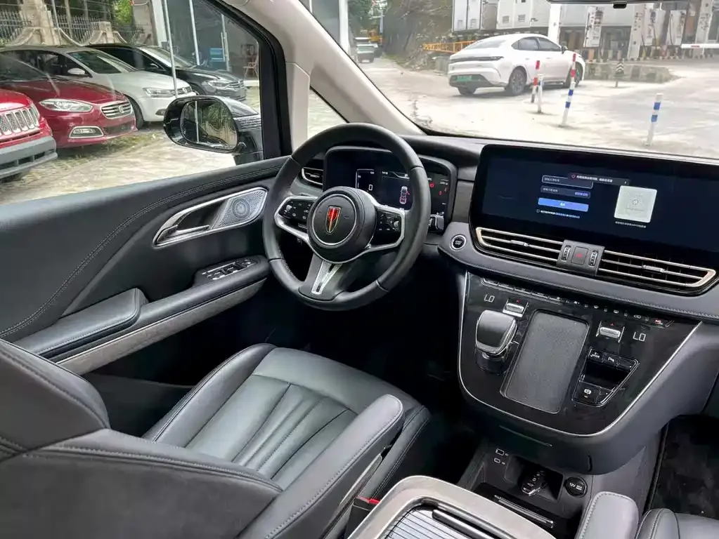 Hongqi HQ9 PHEV 2024 из CN, фото 6