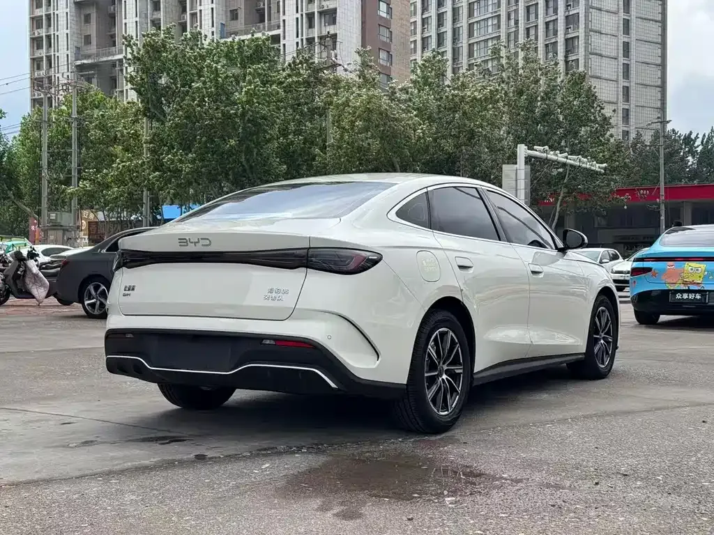 BYD Seal 06 — фото 10
