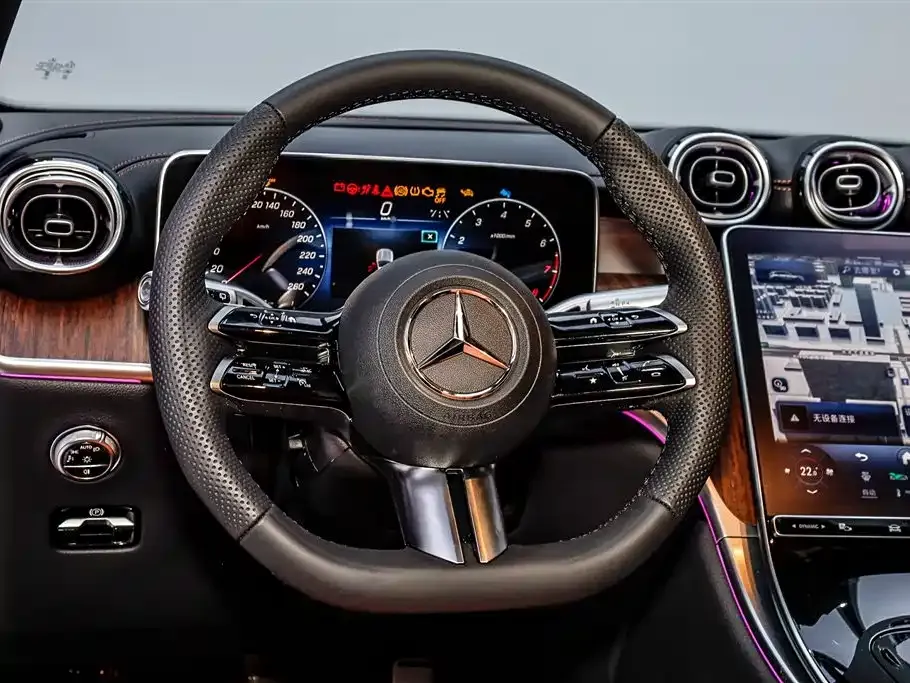 Mercedes-Benz GLC — фото 10