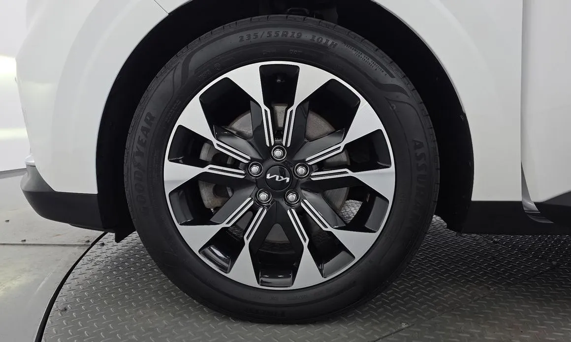 Kia Carnival 2023 из KR, фото 6