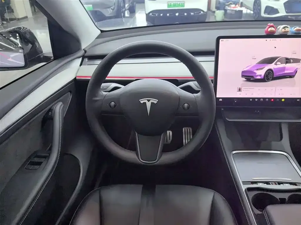 Tesla Model Y — фото 4