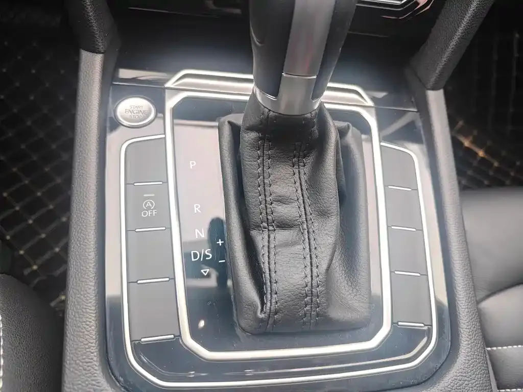 Volkswagen Magotan 2021 из CN, фото 5
