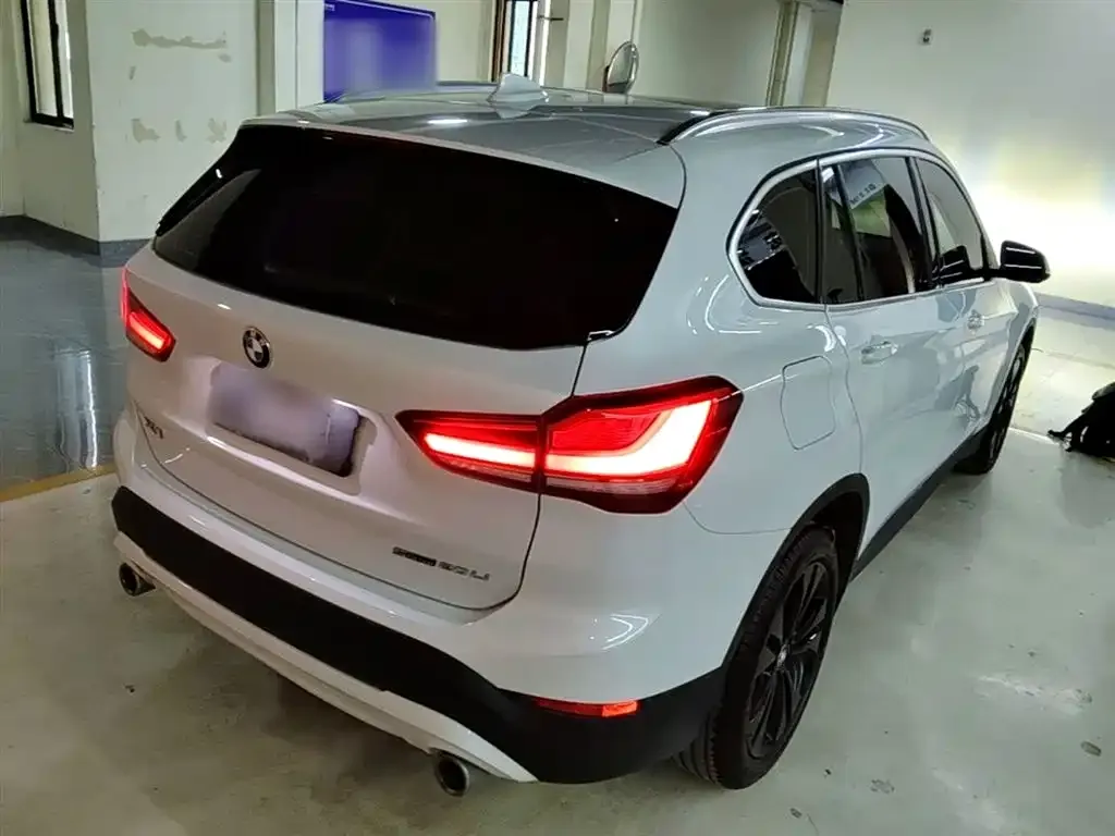 BMW X1 2021 из CN, фото 8