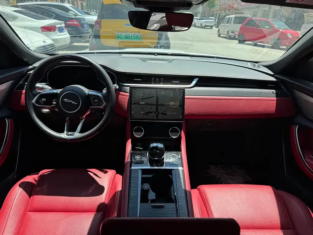 Jaguar XFL 2022 из CN, фото 8