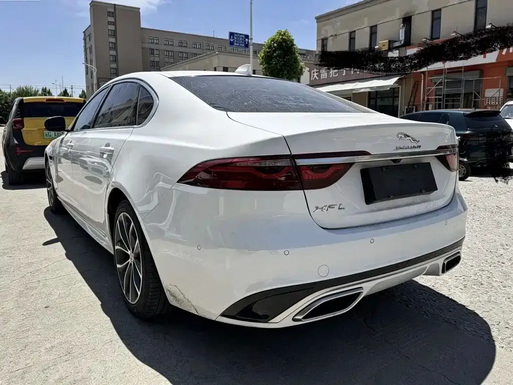 Jaguar XFL 2022 из CN, фото 9