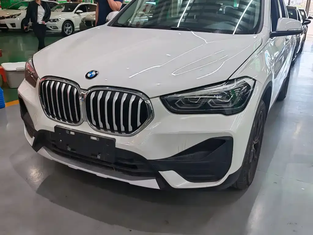 BMW X1 — фото 2