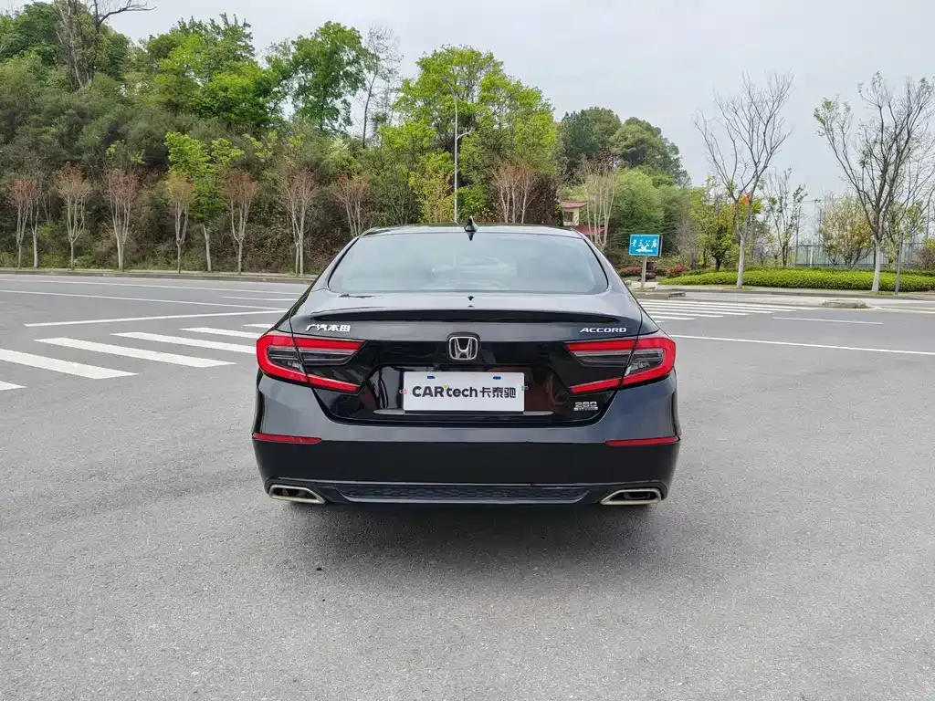 Honda Accord — фото 6