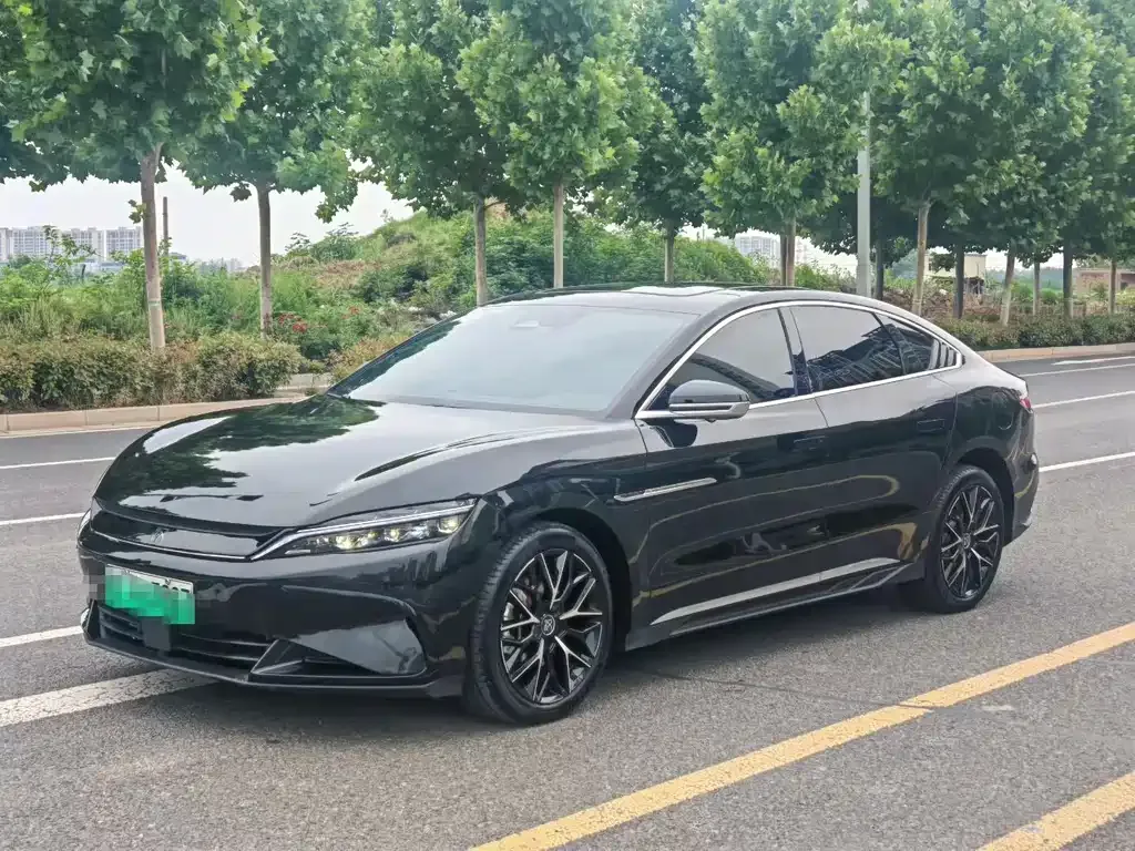 BYD Han — фото 1