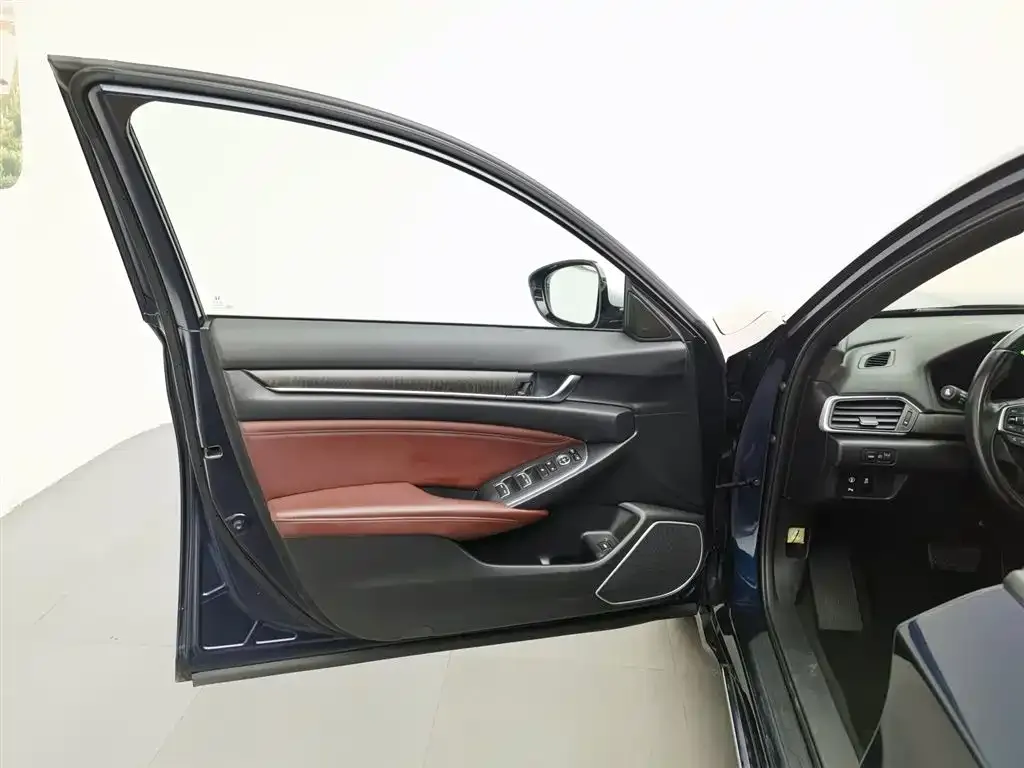 Honda Inspire — фото 9
