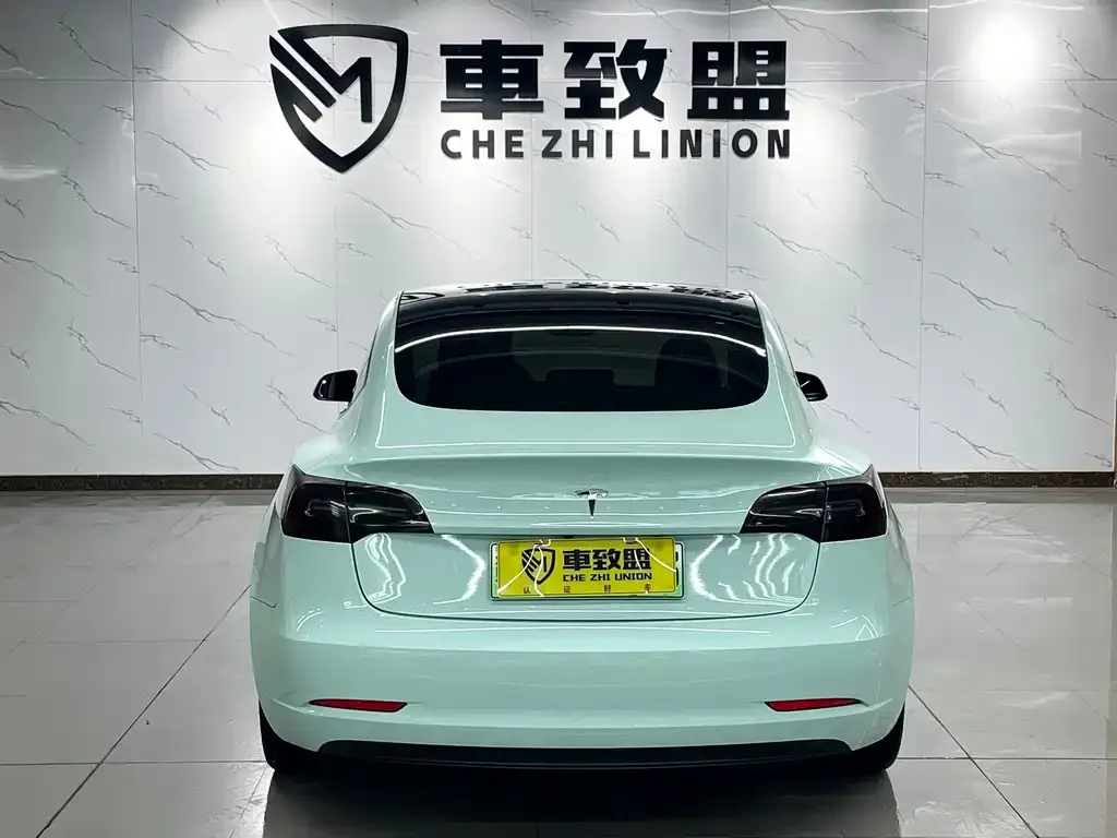 Tesla Model 3 — фото 2