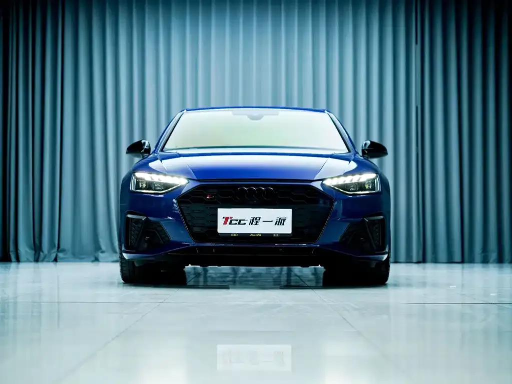 Audi S4 2023 из CN, фото 2