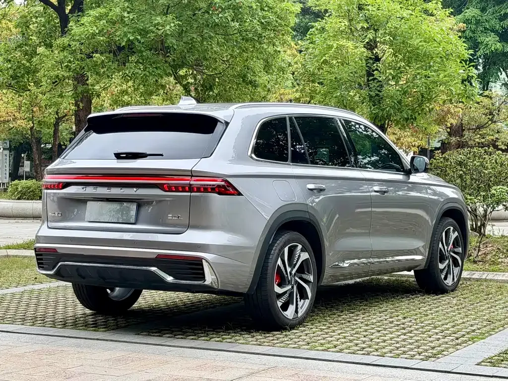 Geely Xingyue L — фото 10