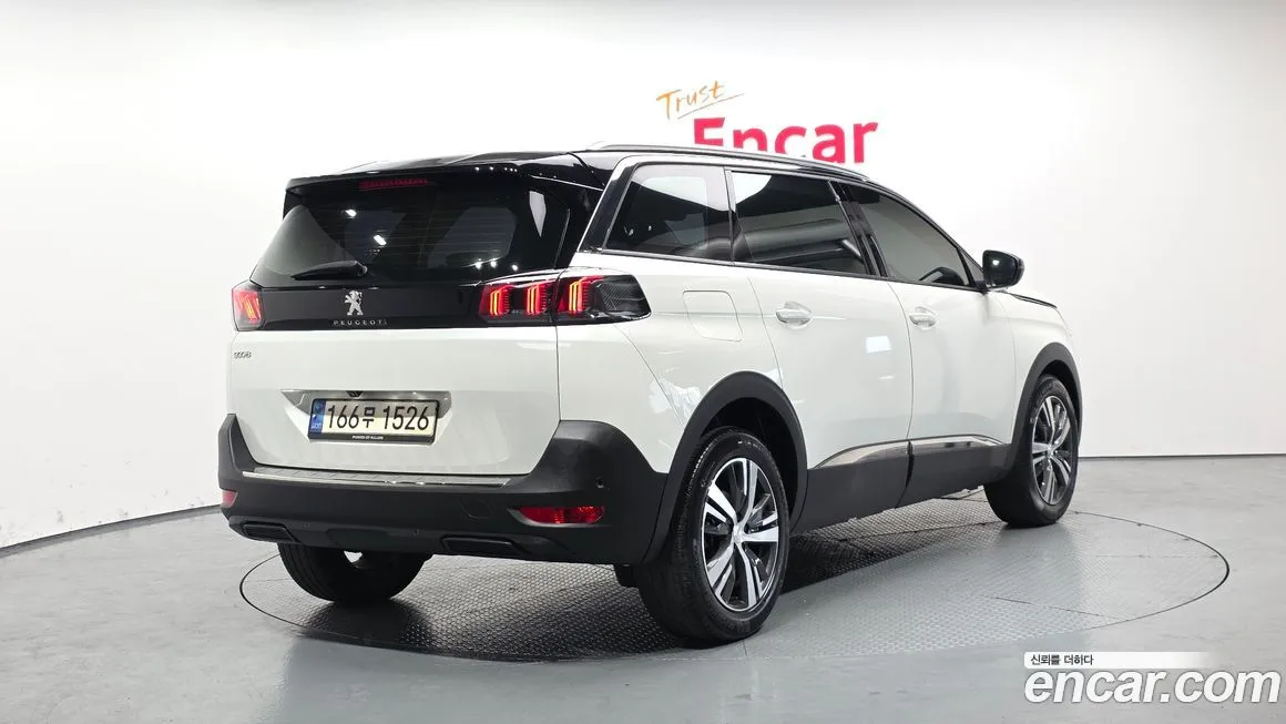 Peugeot 5008 2022 из KR, фото 5