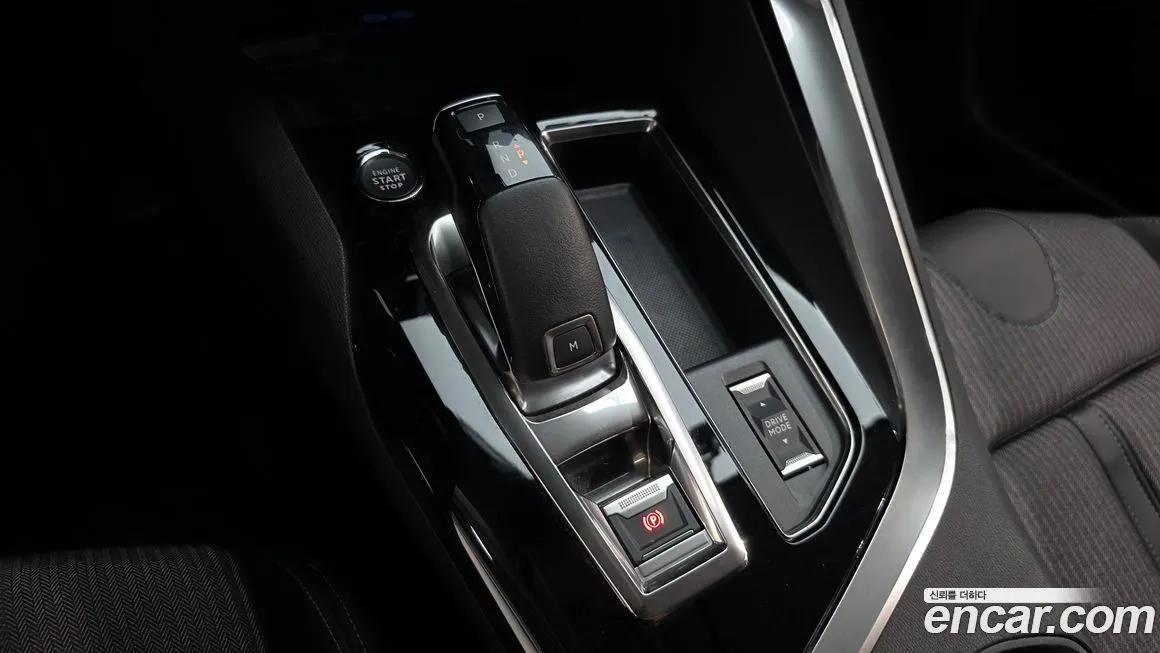 Peugeot 5008 2022 из KR, фото 3