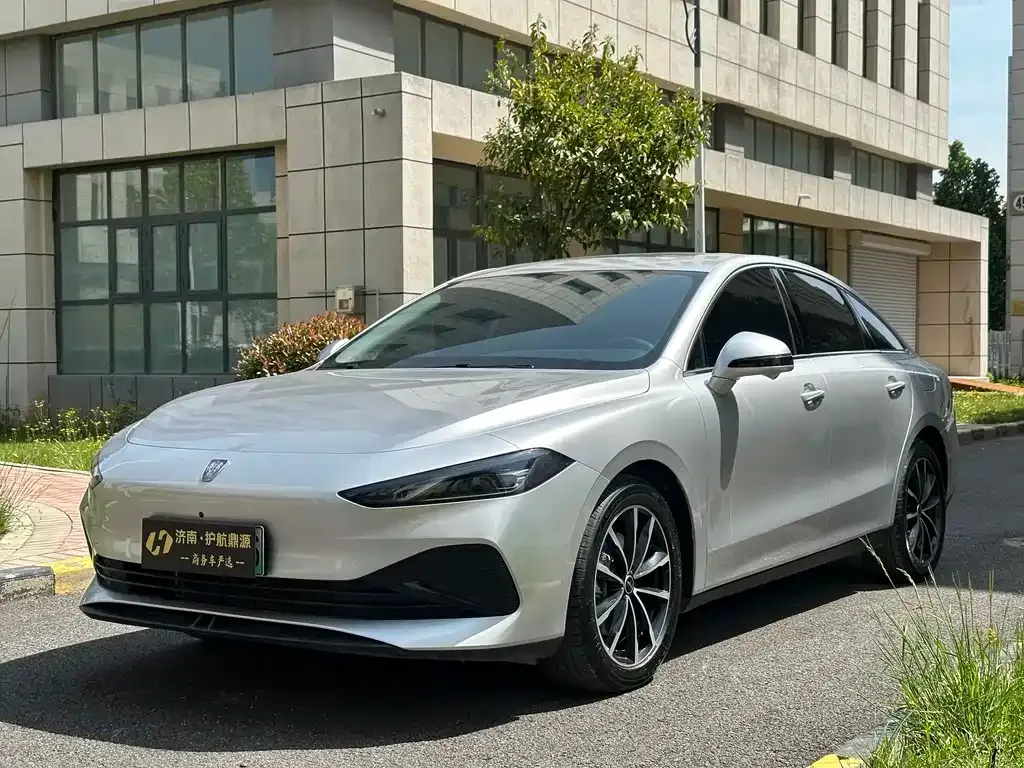 Roewe D7 — фото 1