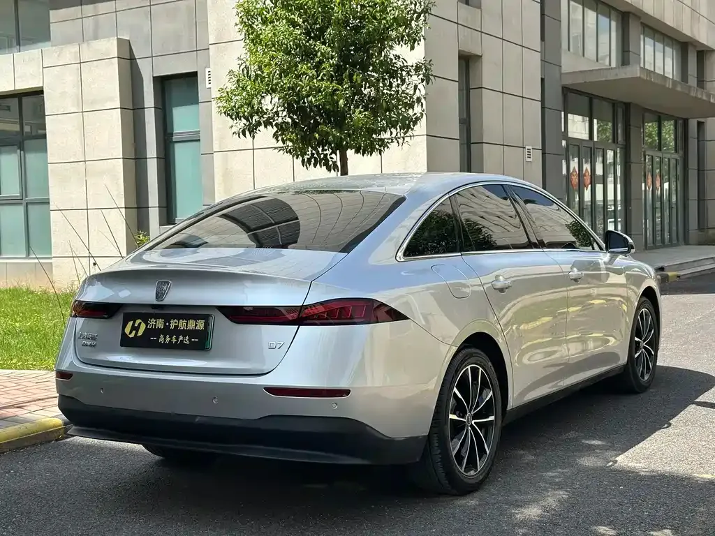 Roewe D7 — фото 10