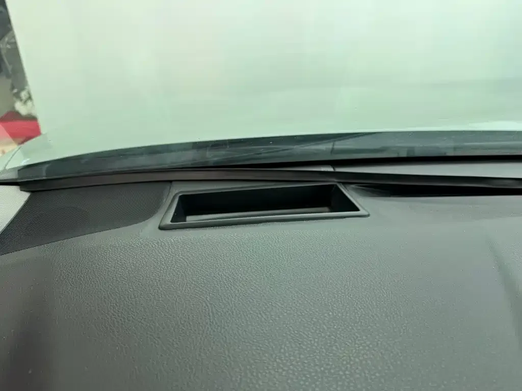 Toyota Camry — фото 3